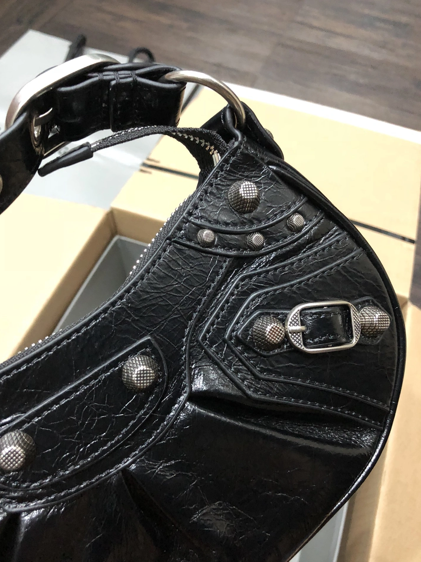 NewStyle 2439 Balenciaga AAA Quality Messenger Bags For Women