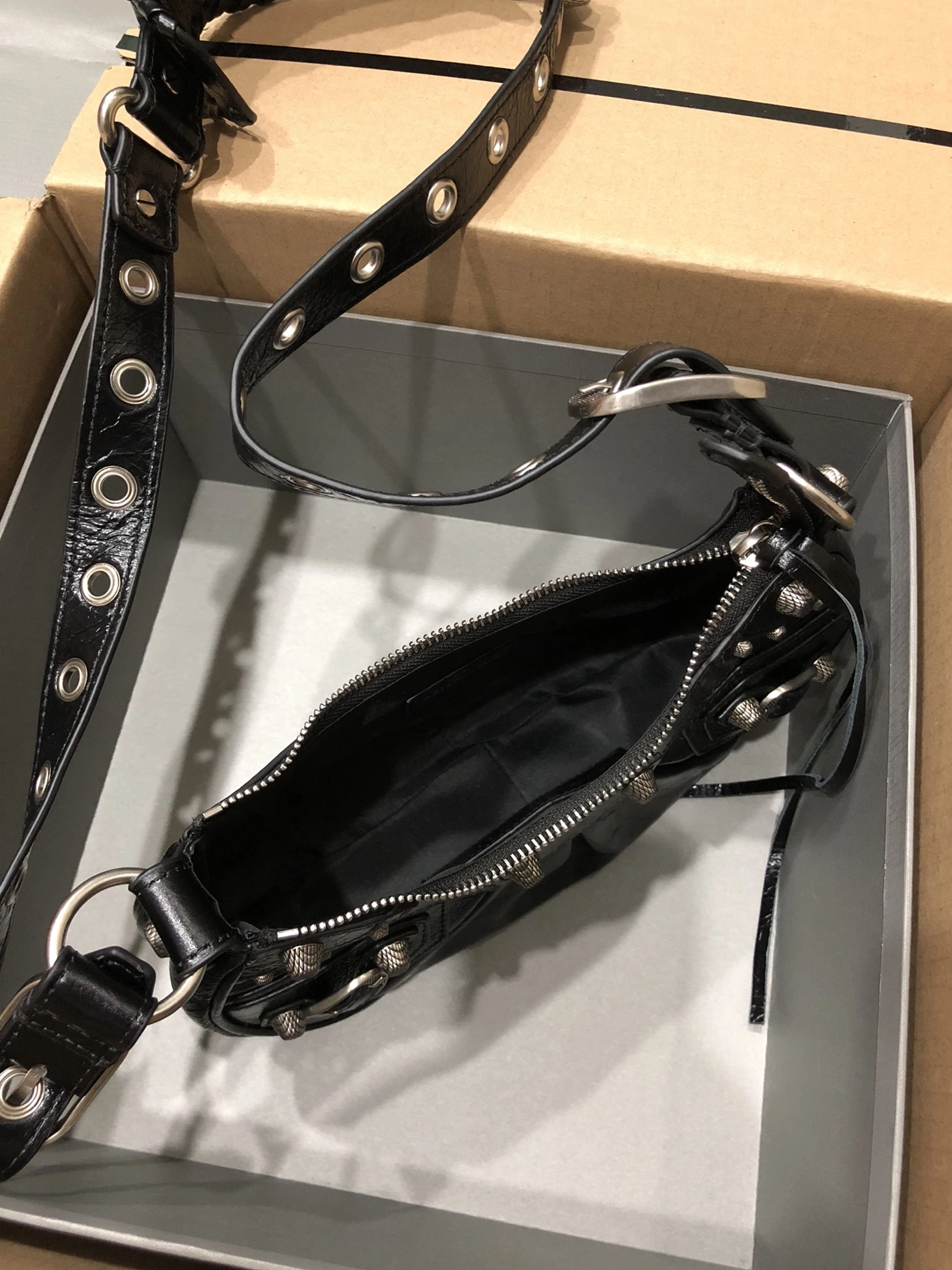 NewStyle 2439 Balenciaga AAA Quality Messenger Bags For Women