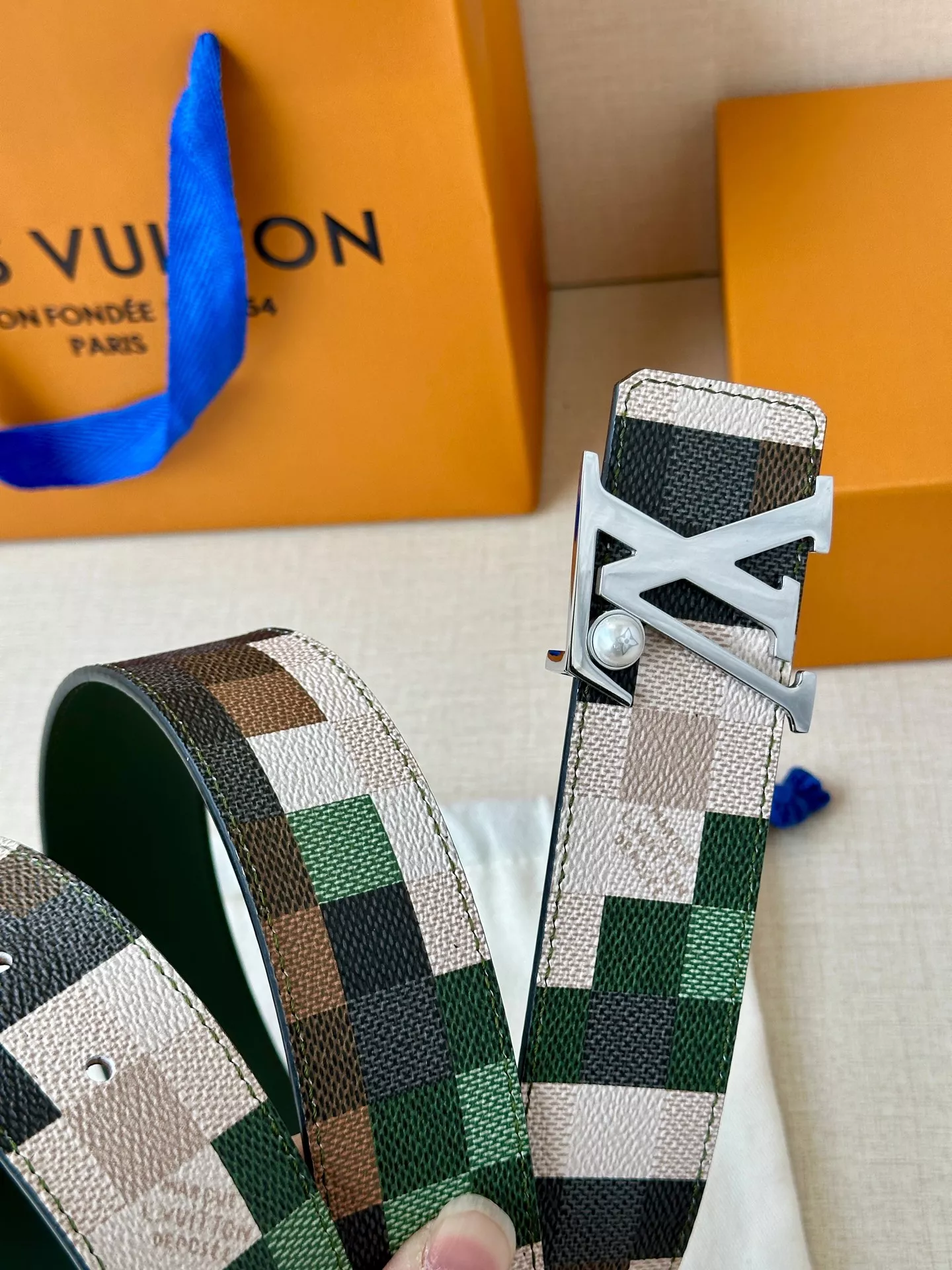 NewStyle 259 Louis Vuitton AAA Quality Belts In 4.0cm For Unisex