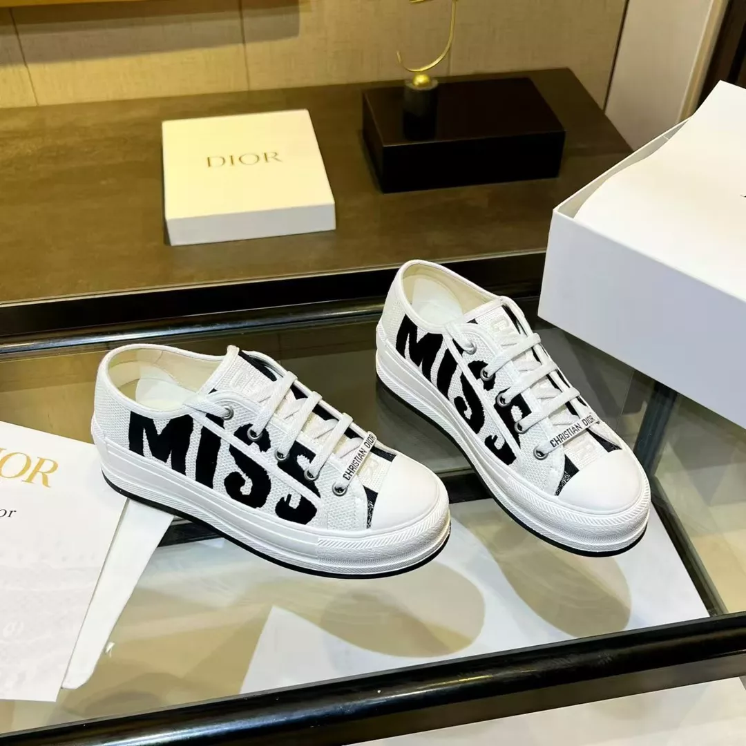 NewStyle 2824 Christian Dior Casual Shoes For Women