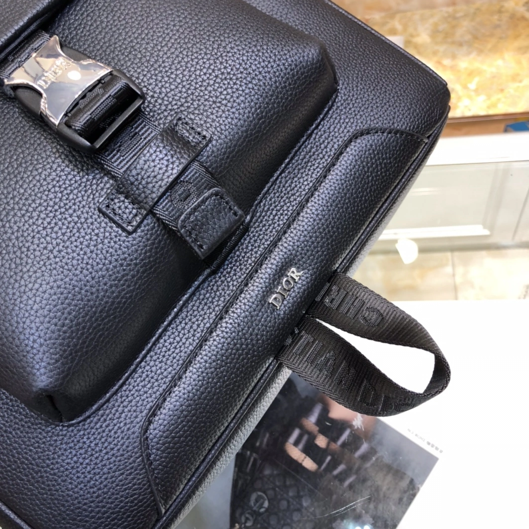 NewStyle 2909 Christian Dior AAA Man Backpacks