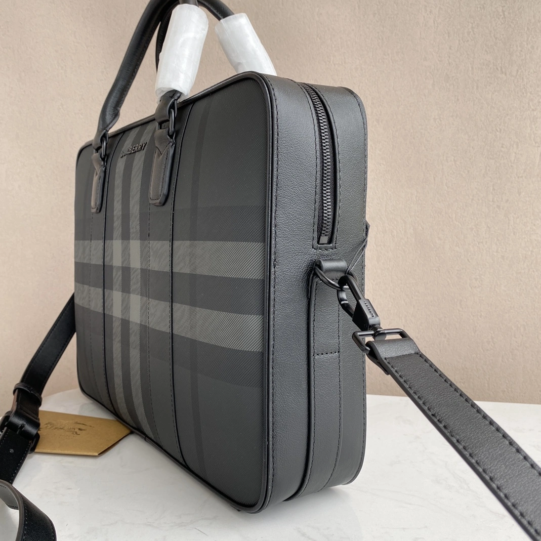 NewStyle 2955 Burberry AAA Man Handbags