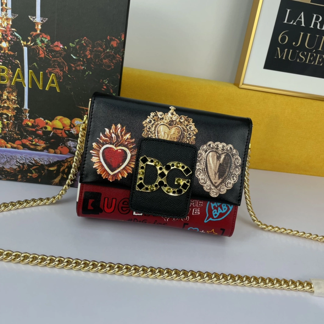 NewStyle 3000 Dolce & Gabbana D&G AAA Quality Messenger Bags For Women