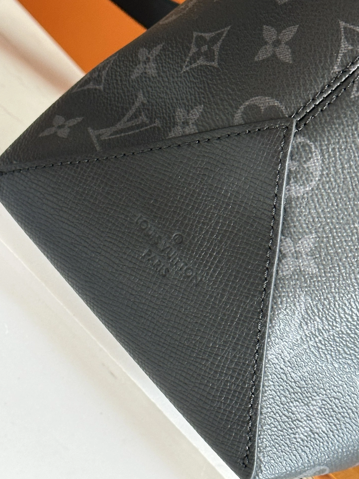 NewStyle 3186 Louis Vuitton AAA Man Handbags