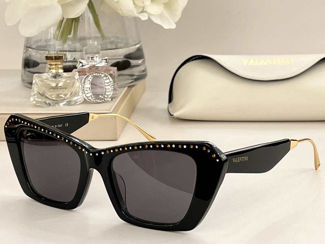 NewStyle 3379 Valentino AAA Quality Sunglasses