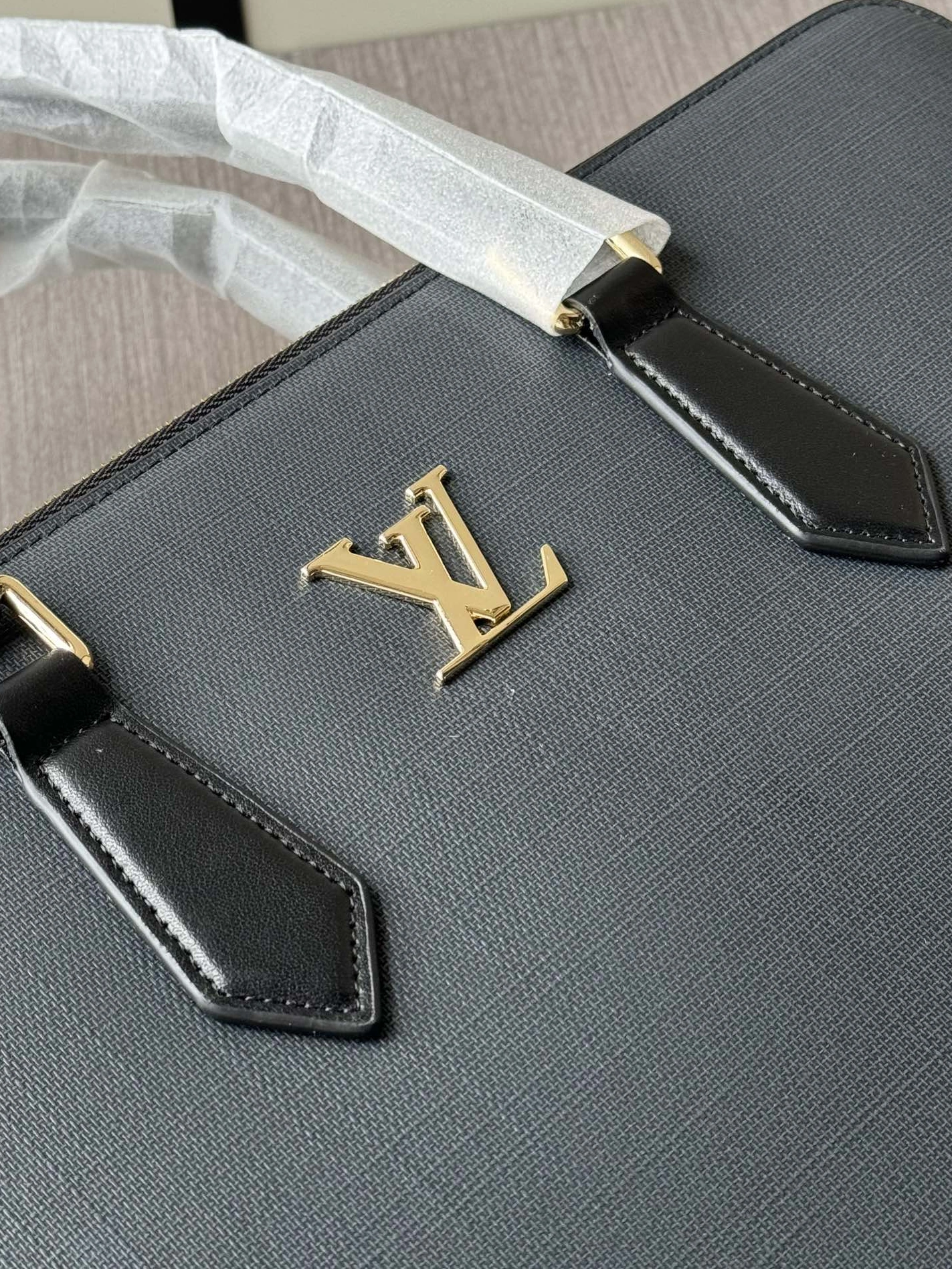 NewStyle 375 Louis Vuitton AAA Man Handbags
