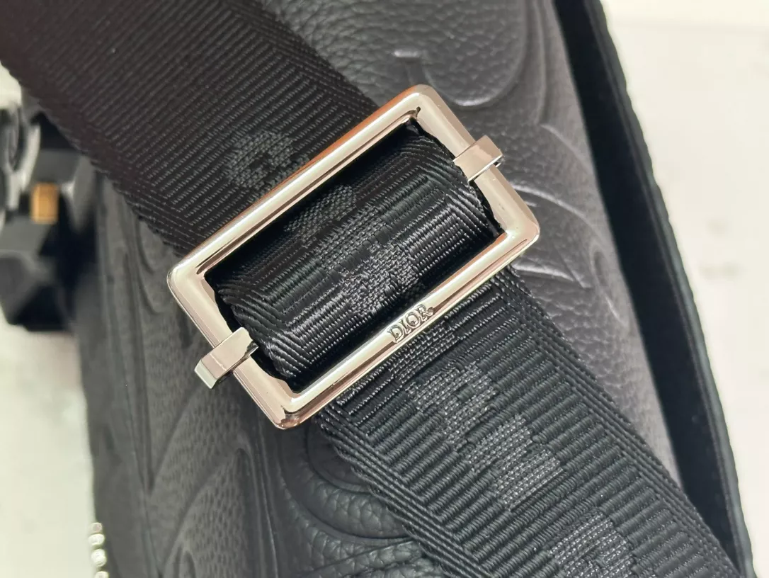 NewStyle 391 Christian Dior AAA Man Messenger Bags