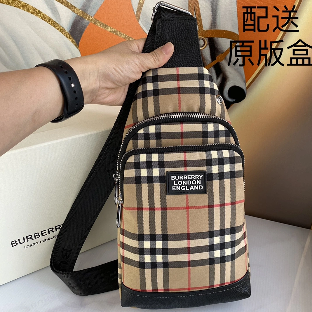 NewStyle 3959 Burberry AAA Man Messenger Bags