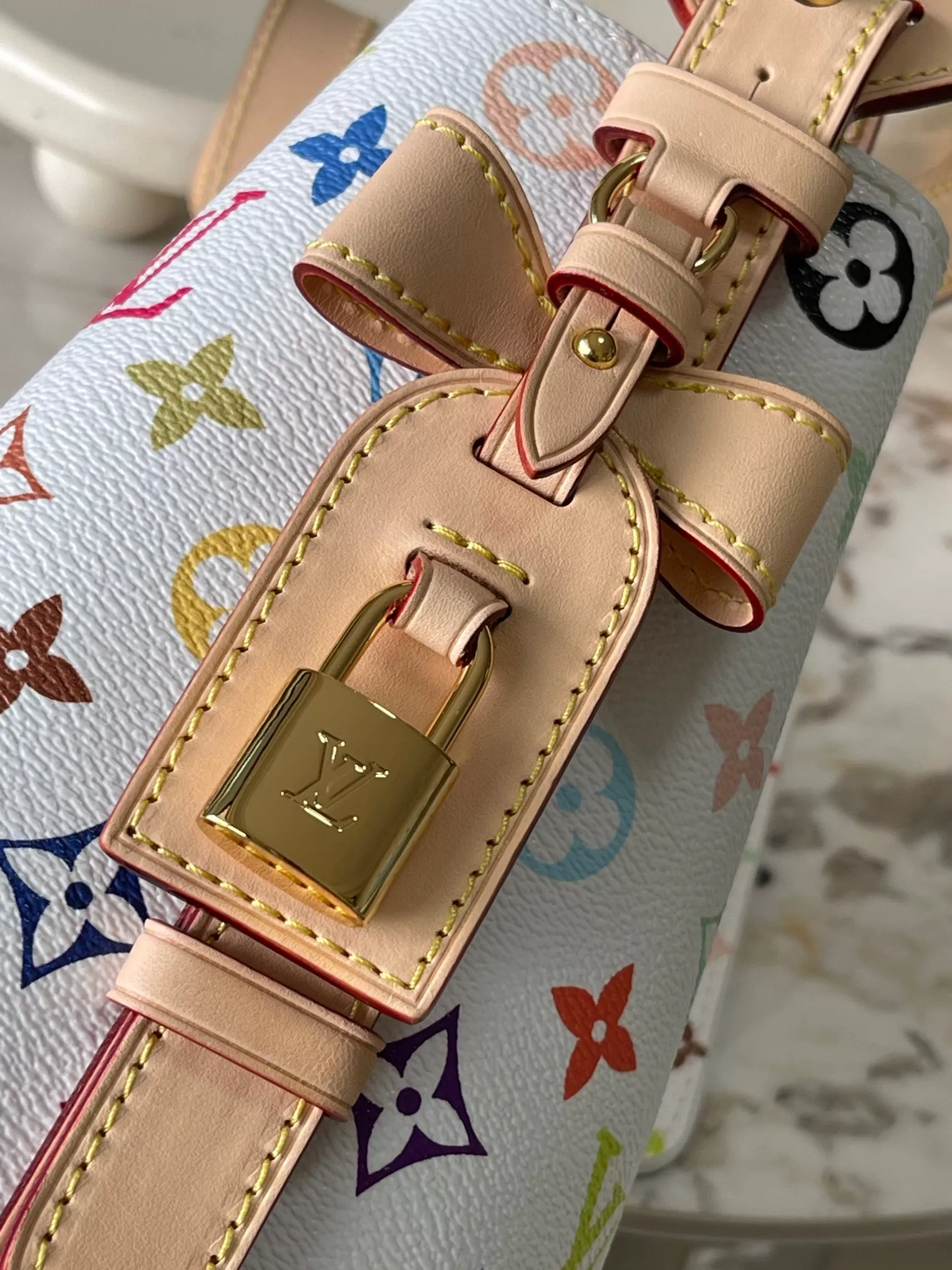 NewStyle 4274 Louis Vuitton AAA Quality Messenger Bags For Women