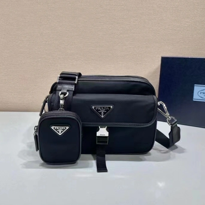 NewStyle 4326 Prada AAA Man Messenger Bags