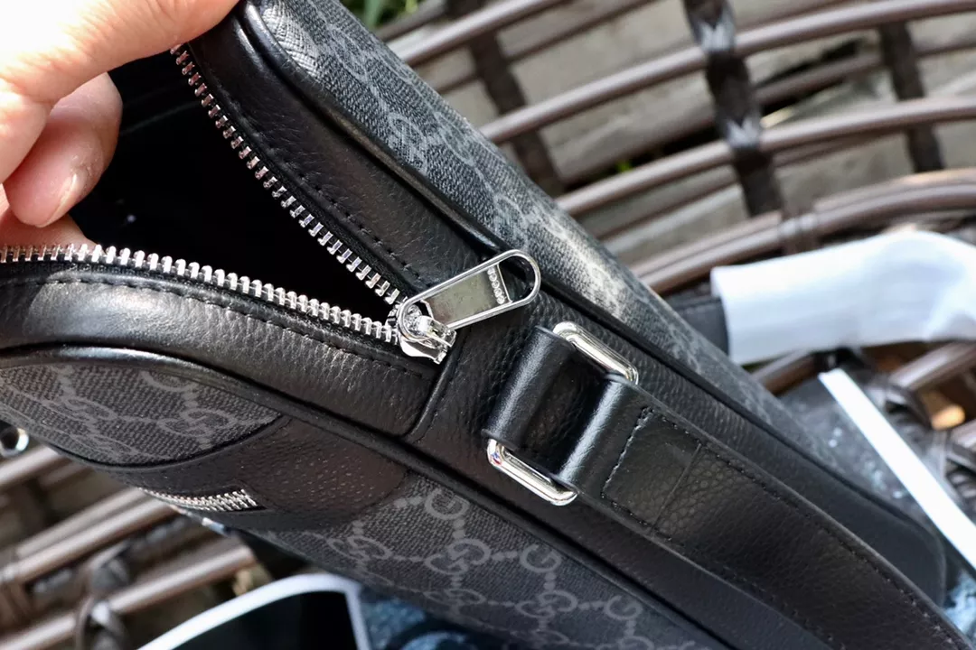 NewStyle 4510 Gucci AAA Man Messenger Bags