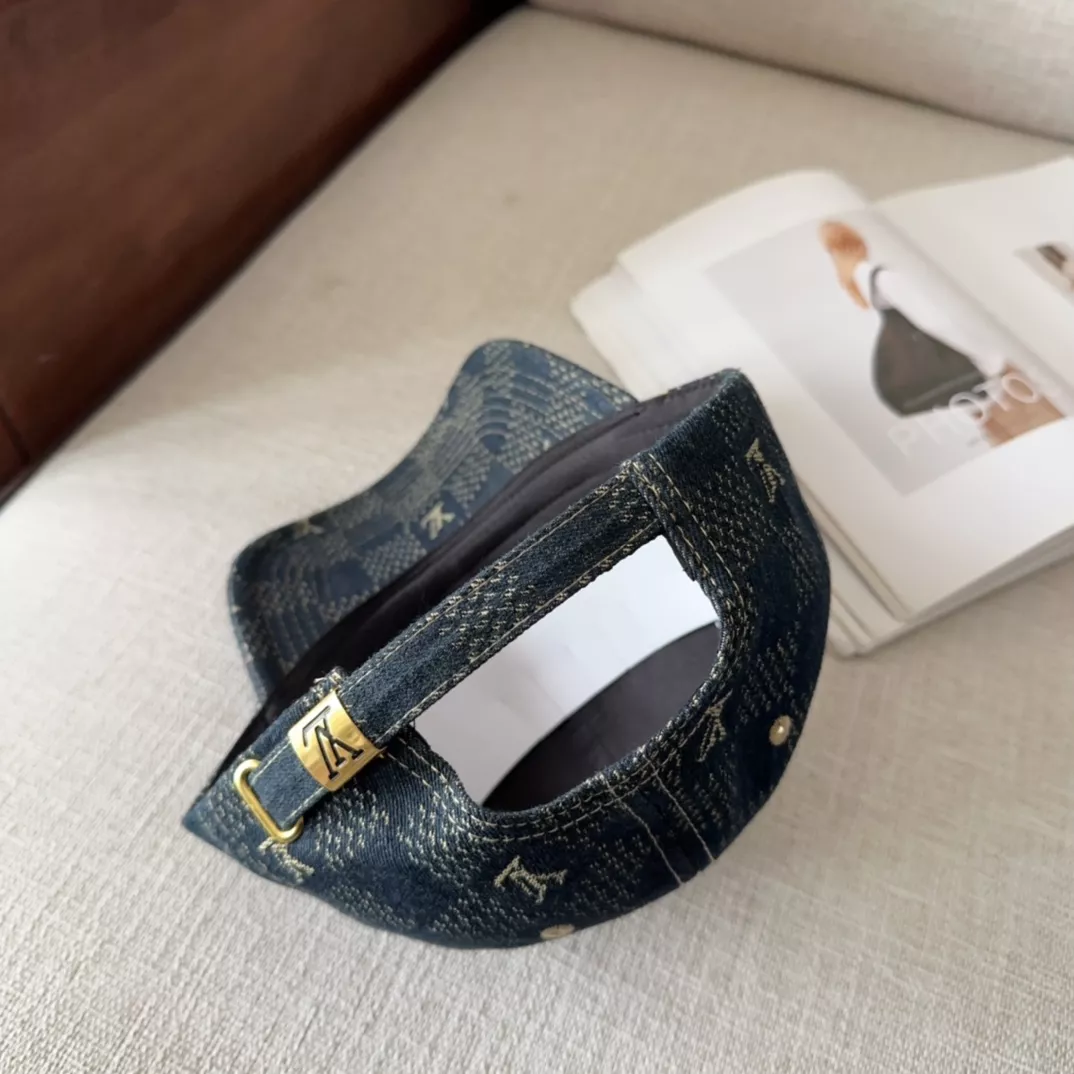 NewStyle 4724 Louis Vuitton LV Caps