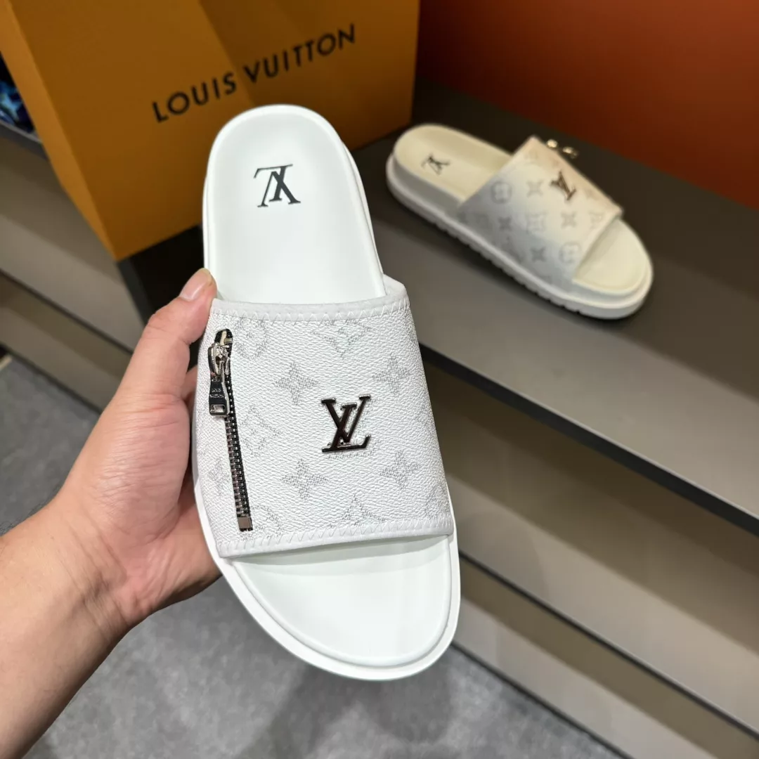 NewStyle 4788 Louis Vuitton Slippers For Men