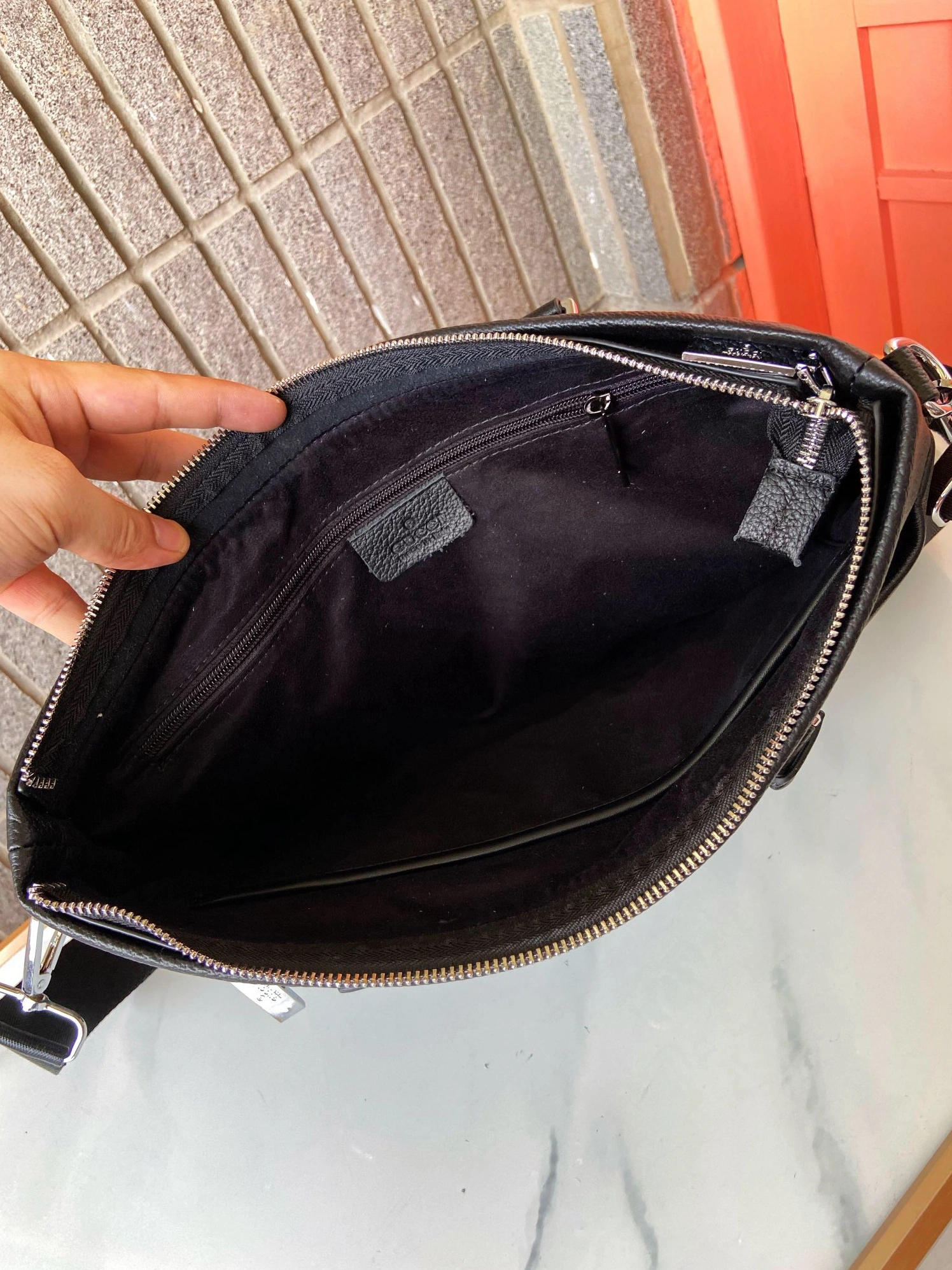 NewStyle 4846 Gucci AAA Man Handbags