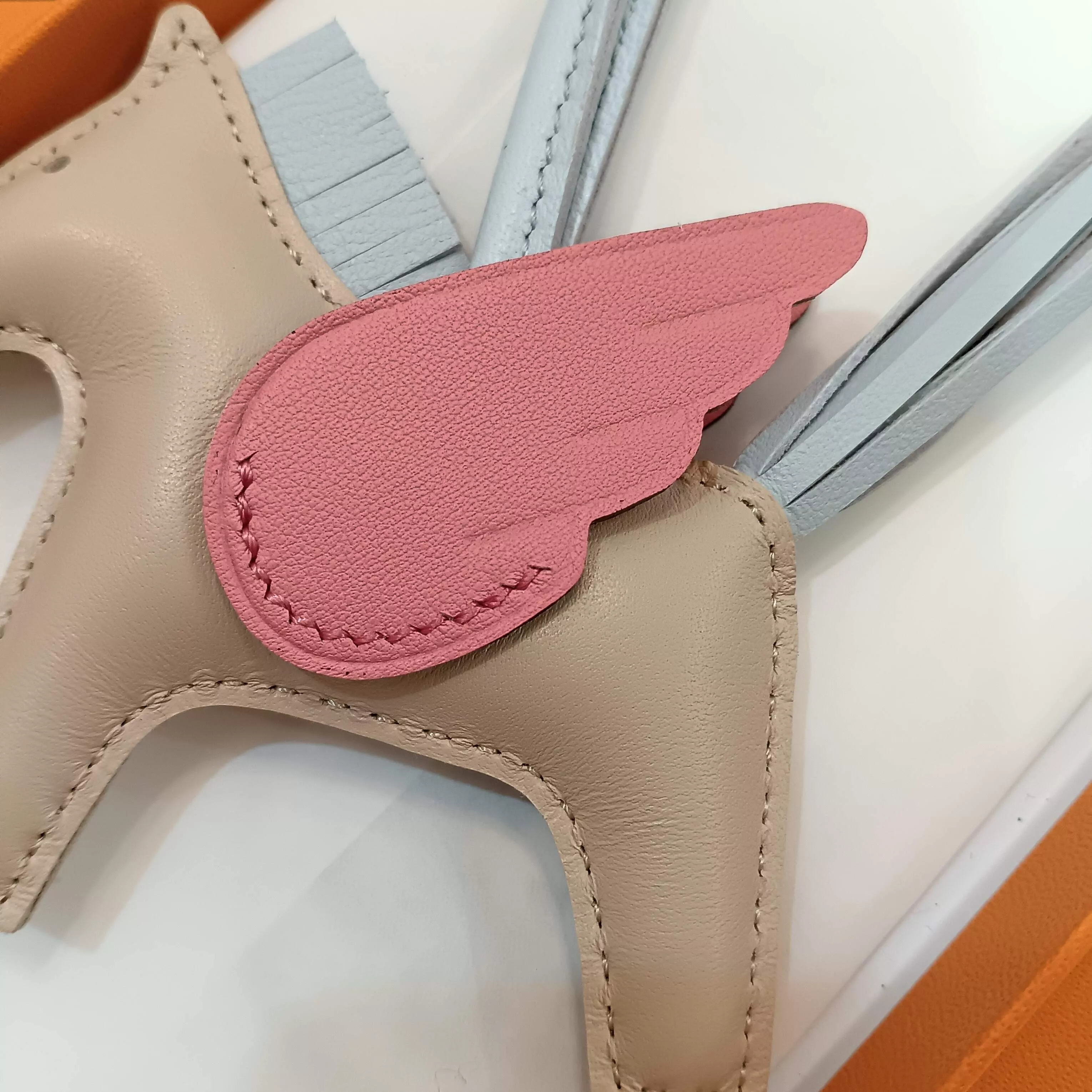 NewStyle 4943 Hermes Key Holder And Bag Buckle