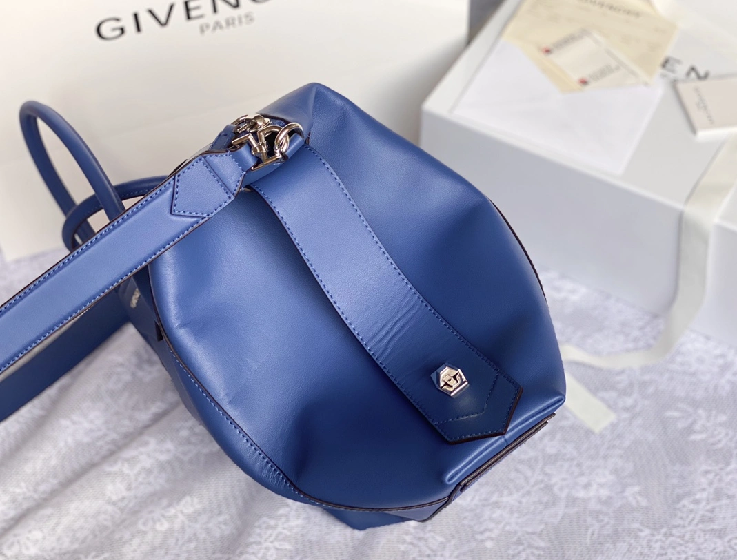 NewStyle 5060 Givenchy AAA Quality Handbags For Women