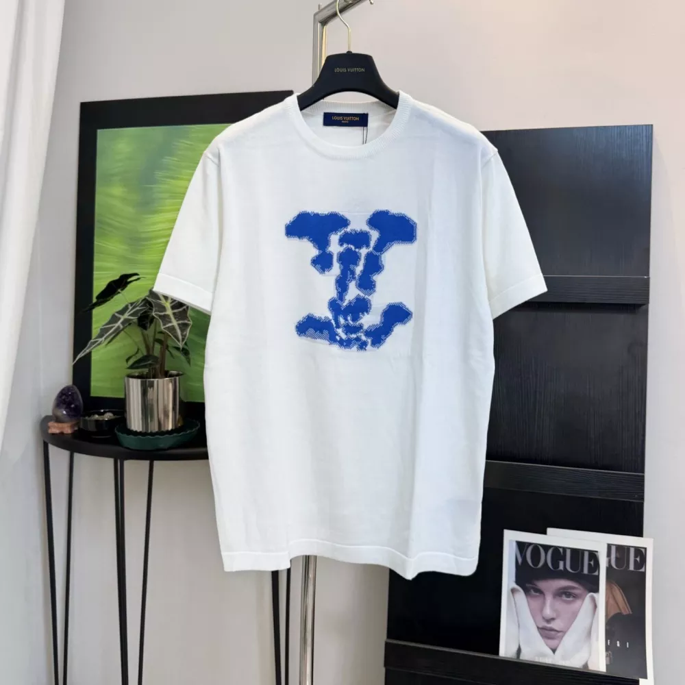 NewStyle 510 Louis Vuitton LV T-Shirts Short Sleeved For Unisex