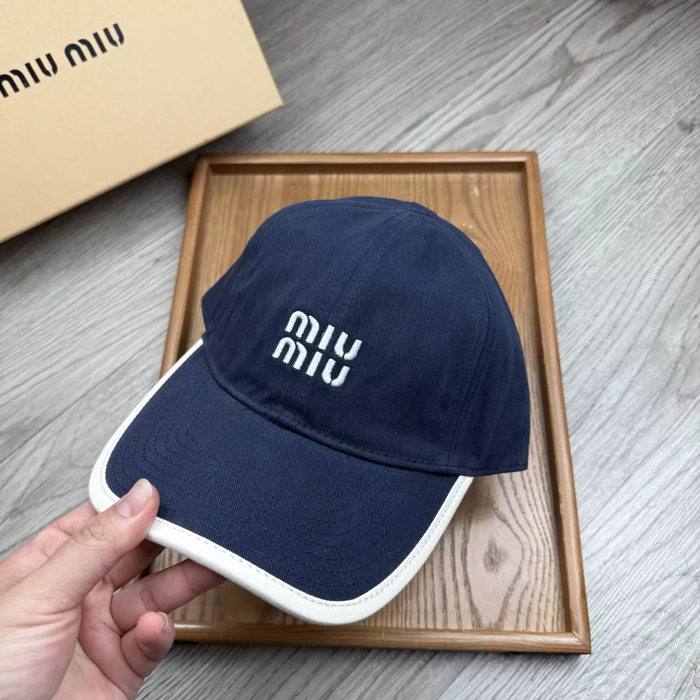 NewStyle 5124 MIU MIU Caps