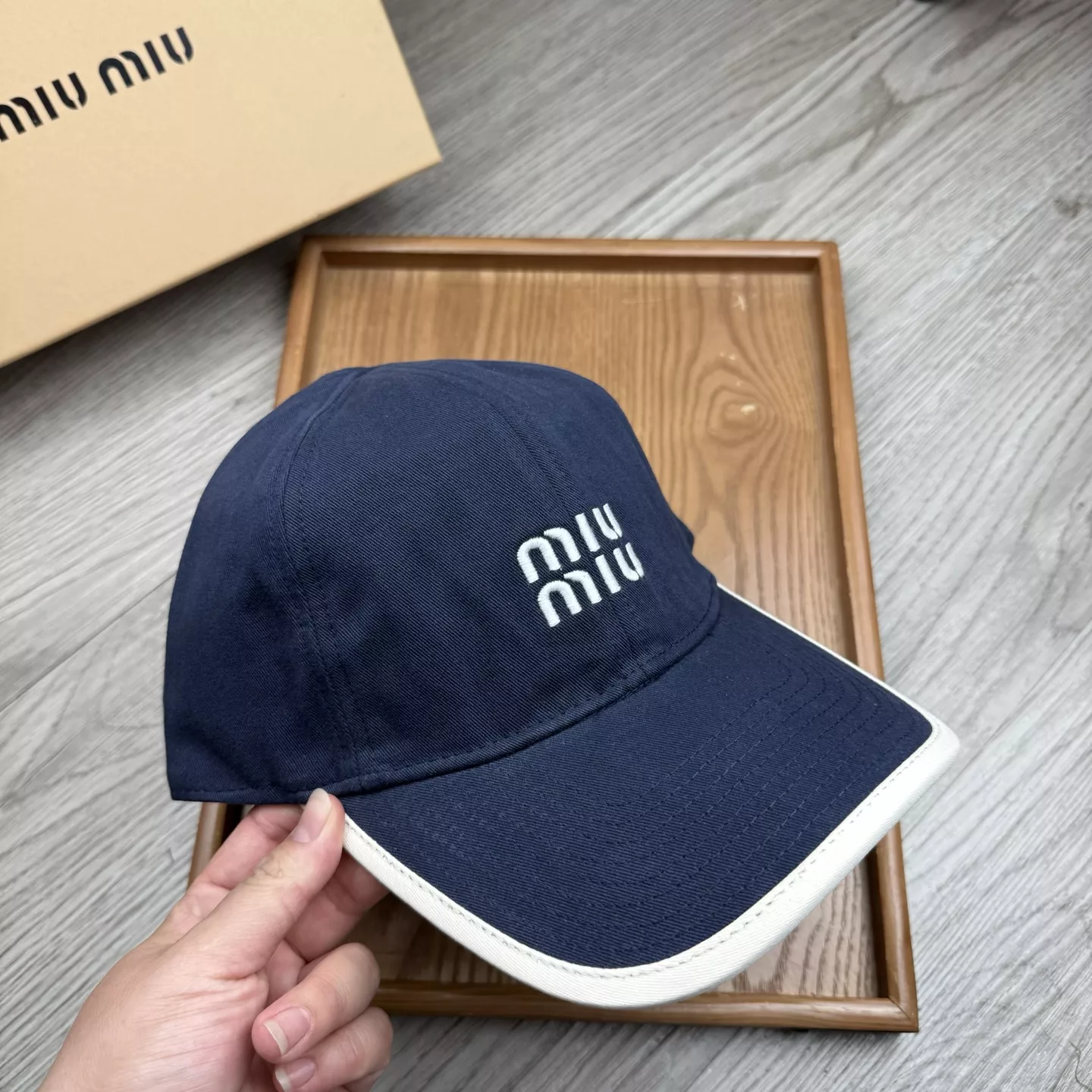 NewStyle 5124 MIU MIU Caps
