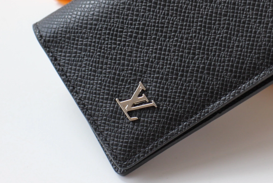 NewStyle 5205 Louis Vuitton AAA Man Wallets
