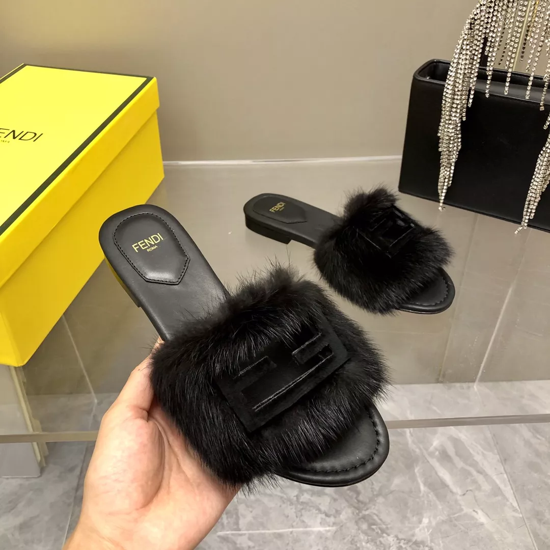 NewStyle 5391 Fendi Slippers For Women