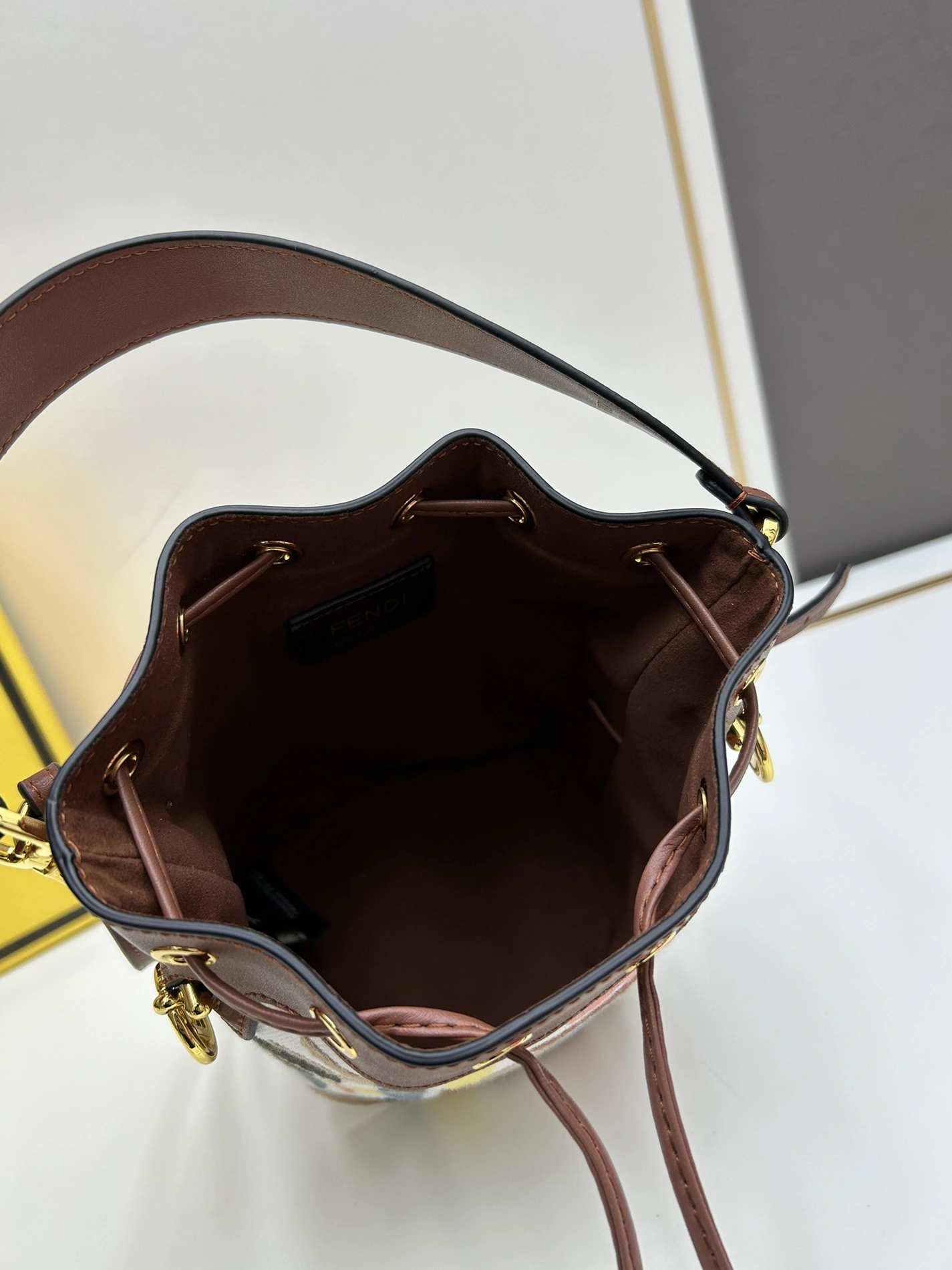NewStyle 5803 Fendi AAA Quality Messenger Bags For Women