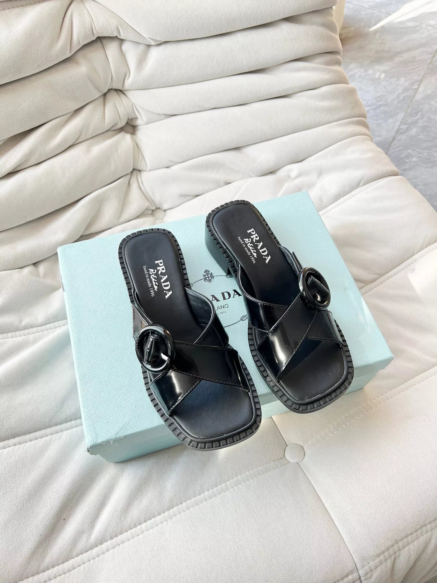 NewStyle 6114 Prada Slippers For Women