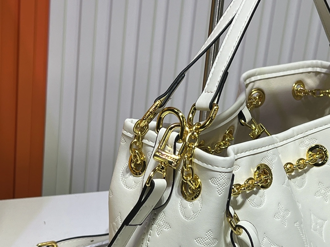 NewStyle 6262 Louis Vuitton AAA Quality Shoulder Bags For Women