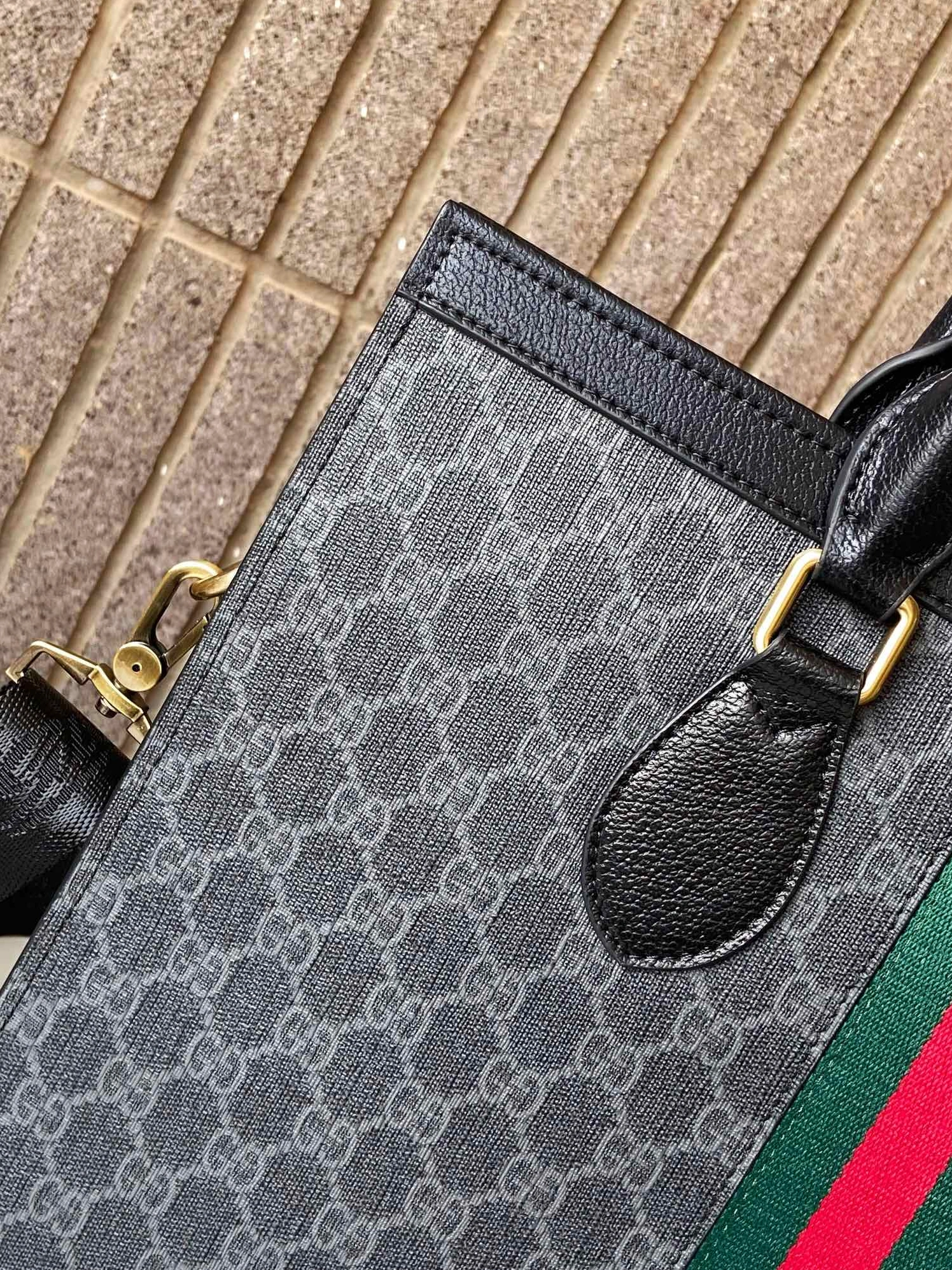 NewStyle 6394 Gucci AAA Man Handbags