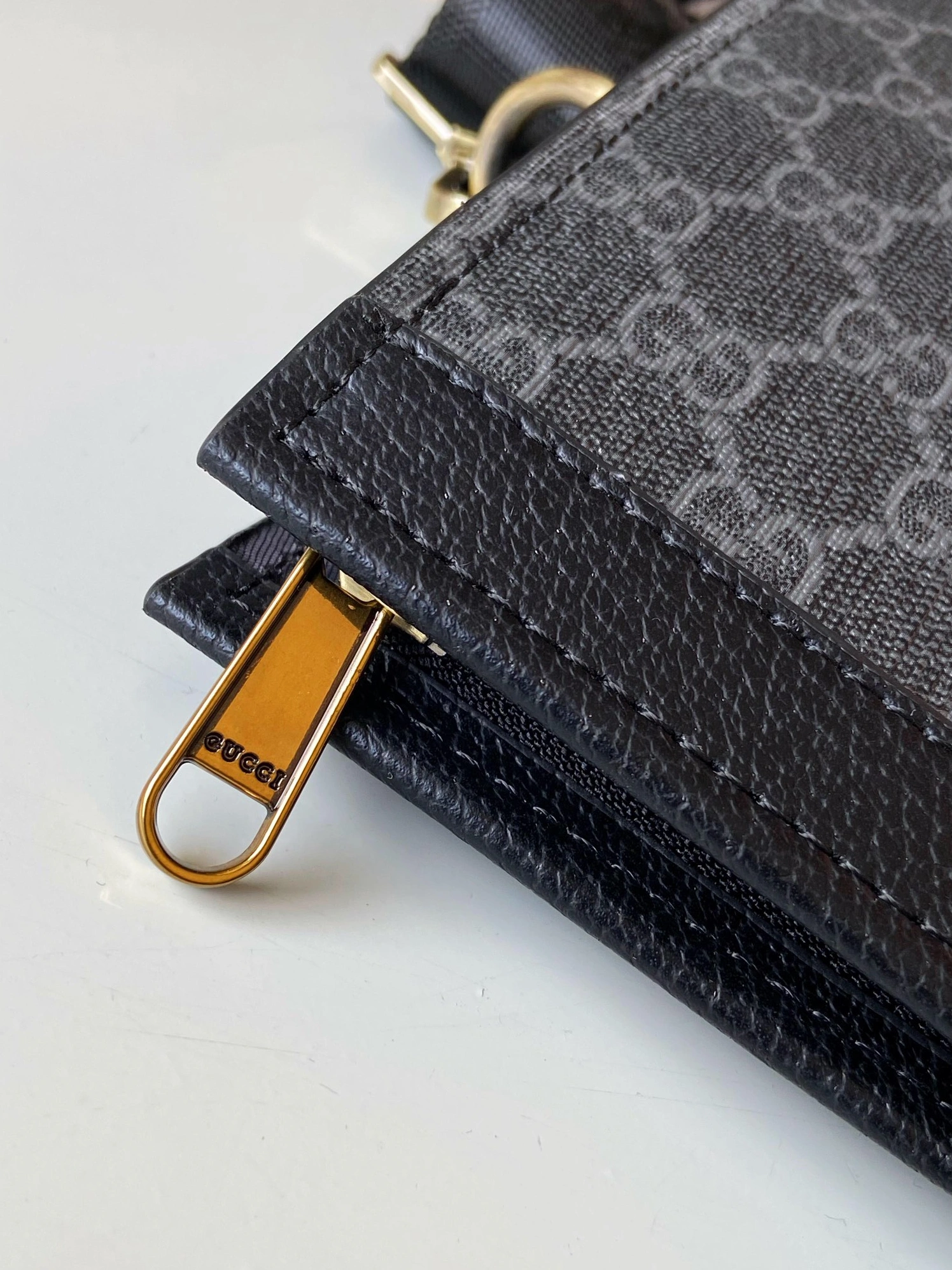 NewStyle 6394 Gucci AAA Man Handbags