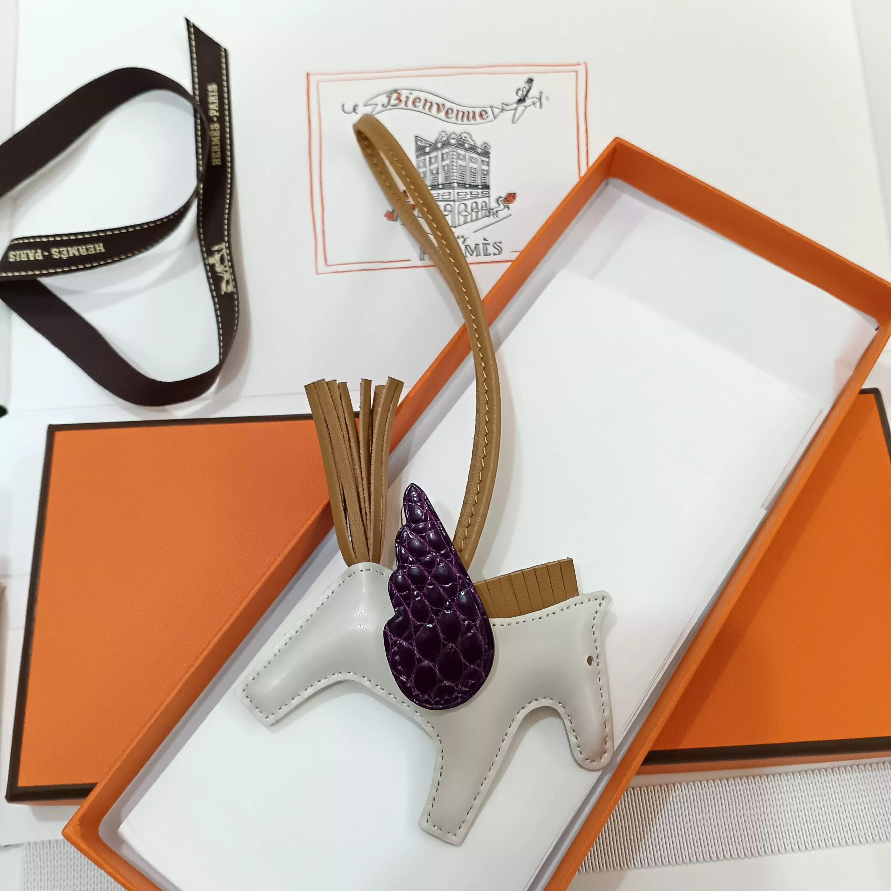NewStyle 6400 Hermes Key Holder And Bag Buckle