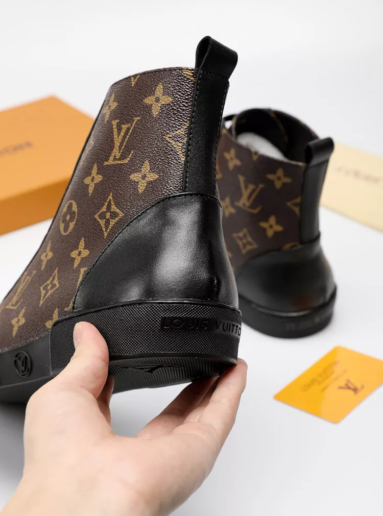 NewStyle 6497 Louis Vuitton High Tops Shoes For Men