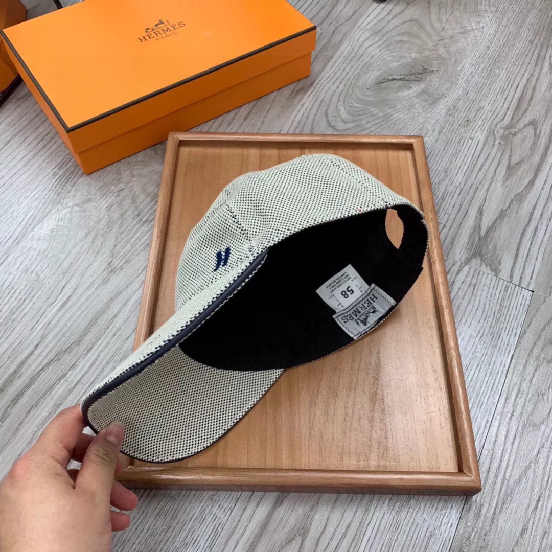 NewStyle 691 Hermes Caps