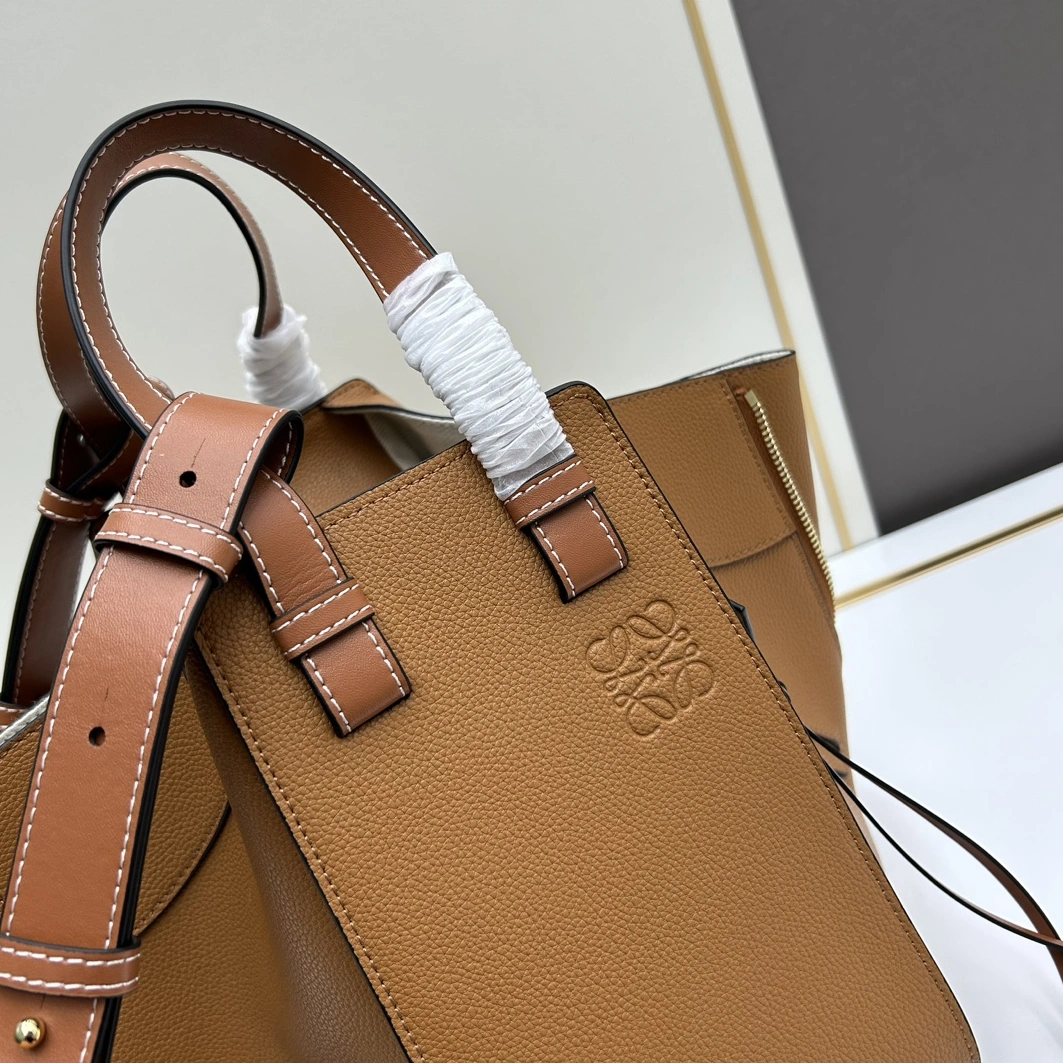 NewStyle 7036 LOEWE AAA Quality Handbags For Women