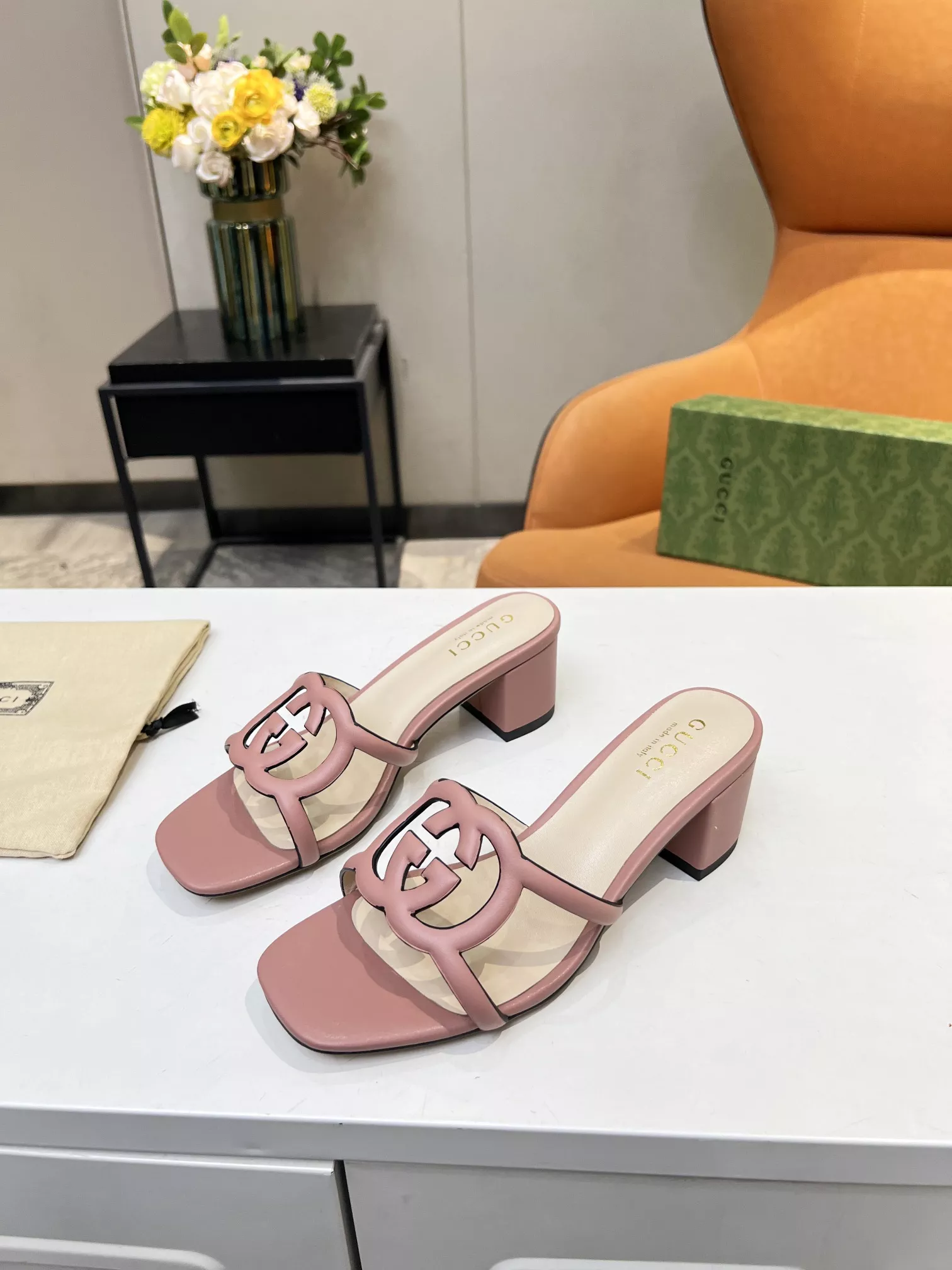 NewStyle 7042 Gucci Slippers For Women
