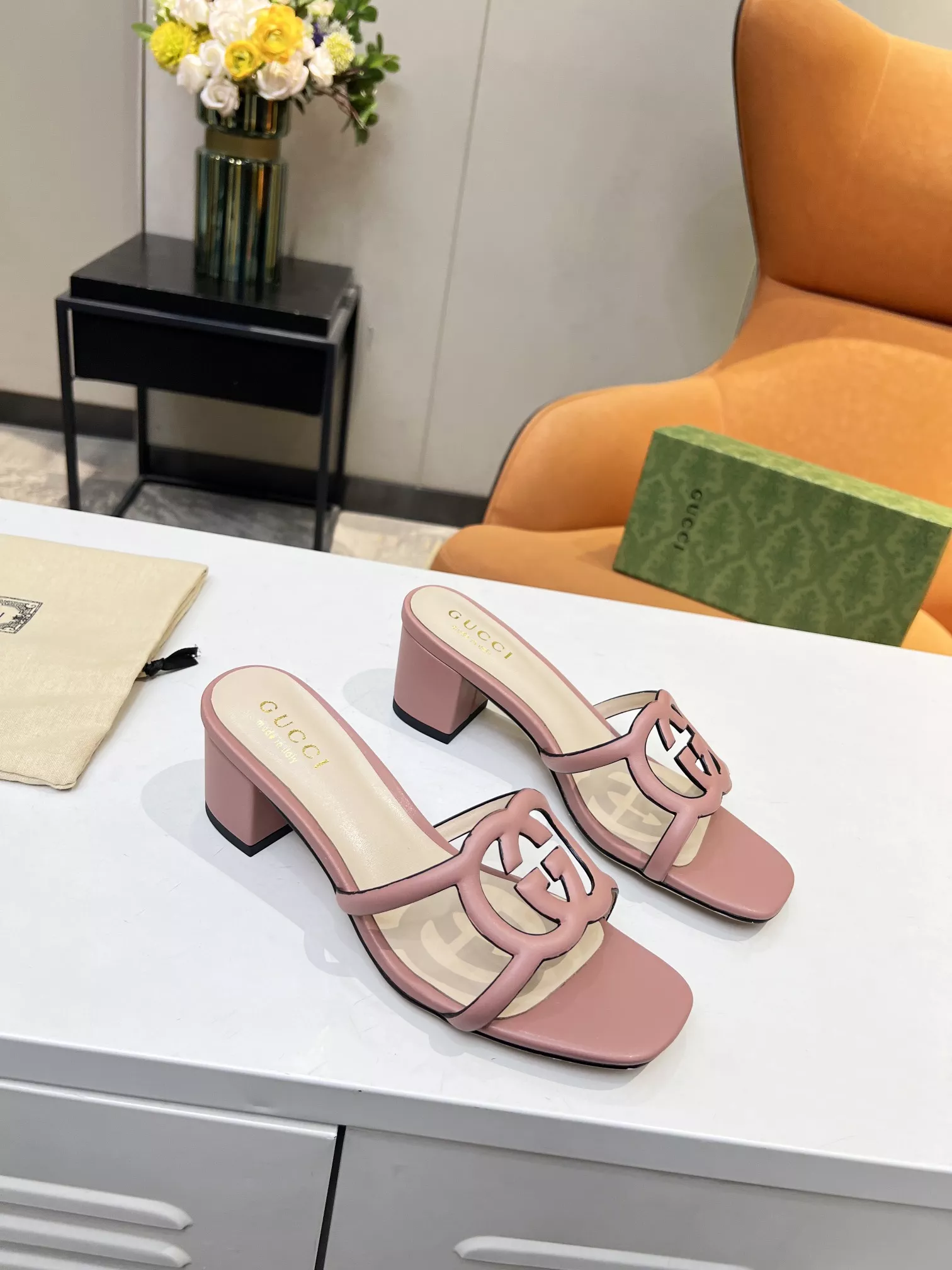 NewStyle 7042 Gucci Slippers For Women