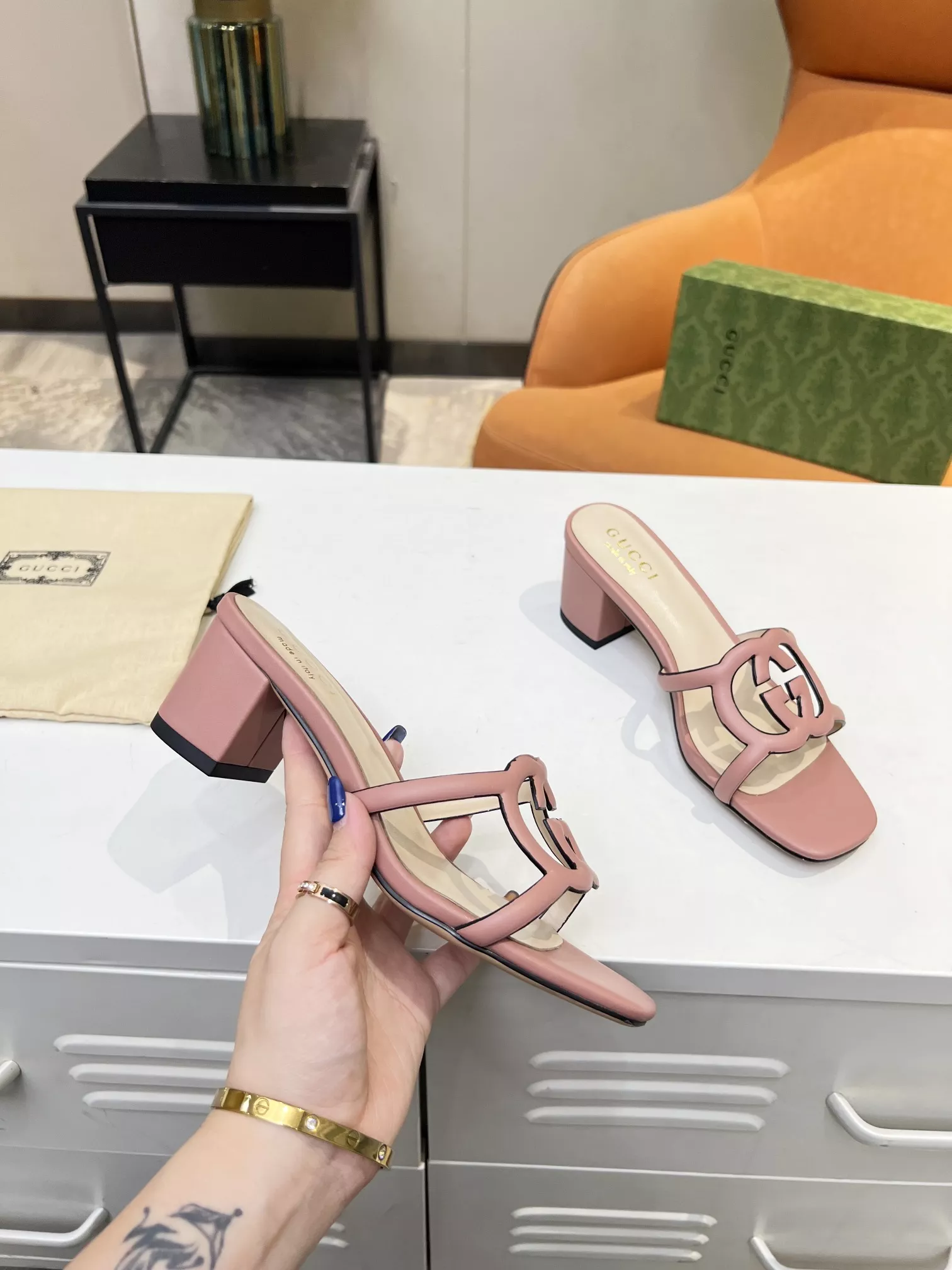 NewStyle 7042 Gucci Slippers For Women