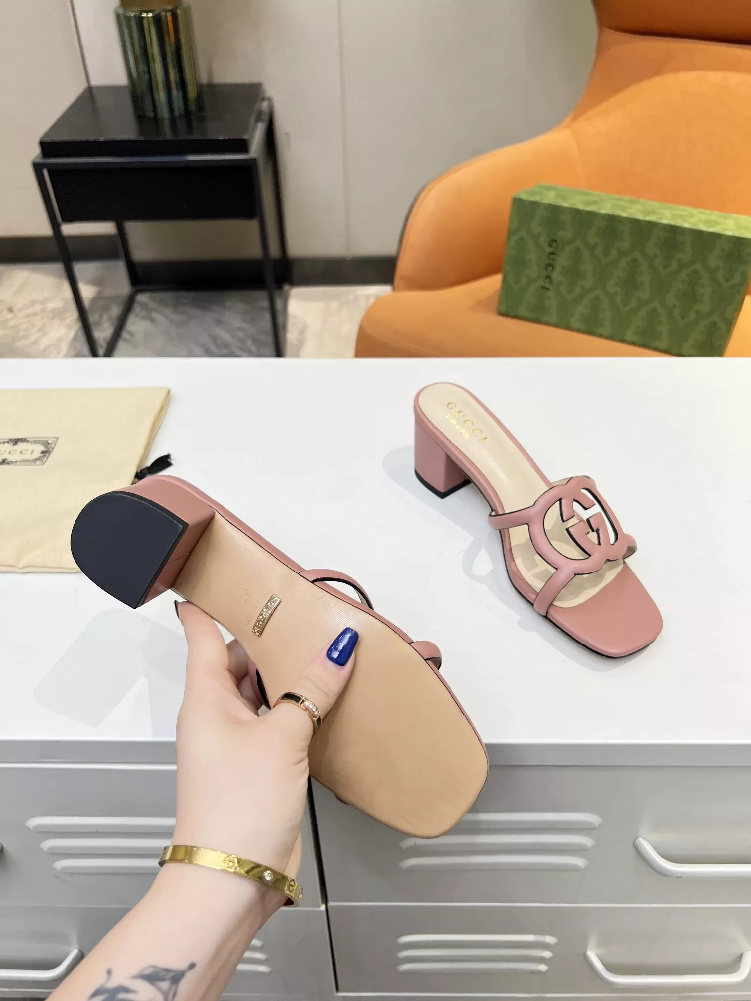 NewStyle 7042 Gucci Slippers For Women