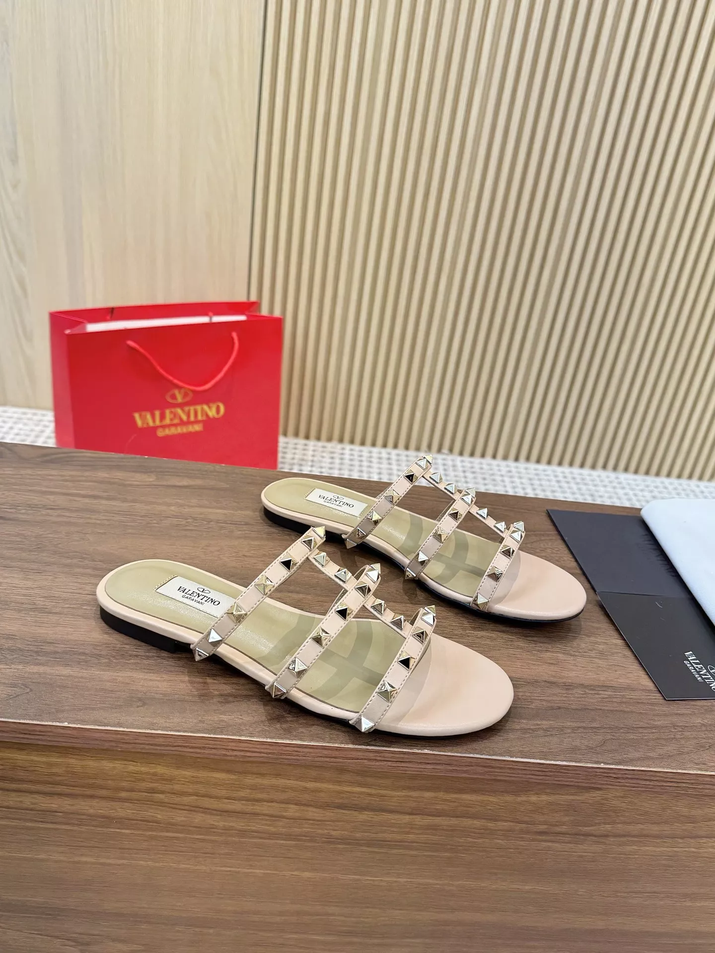 NewStyle 7046 Valentino Slippers For Women