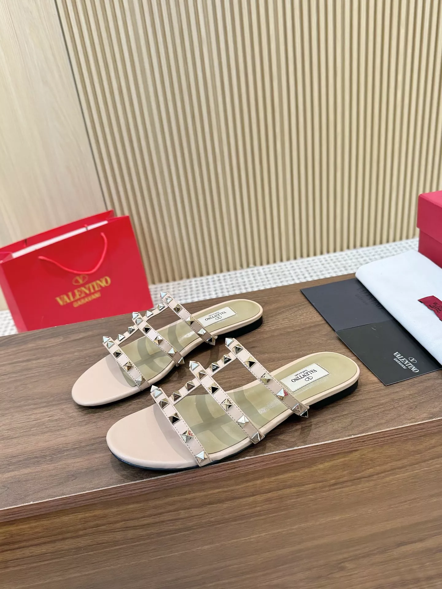 NewStyle 7046 Valentino Slippers For Women