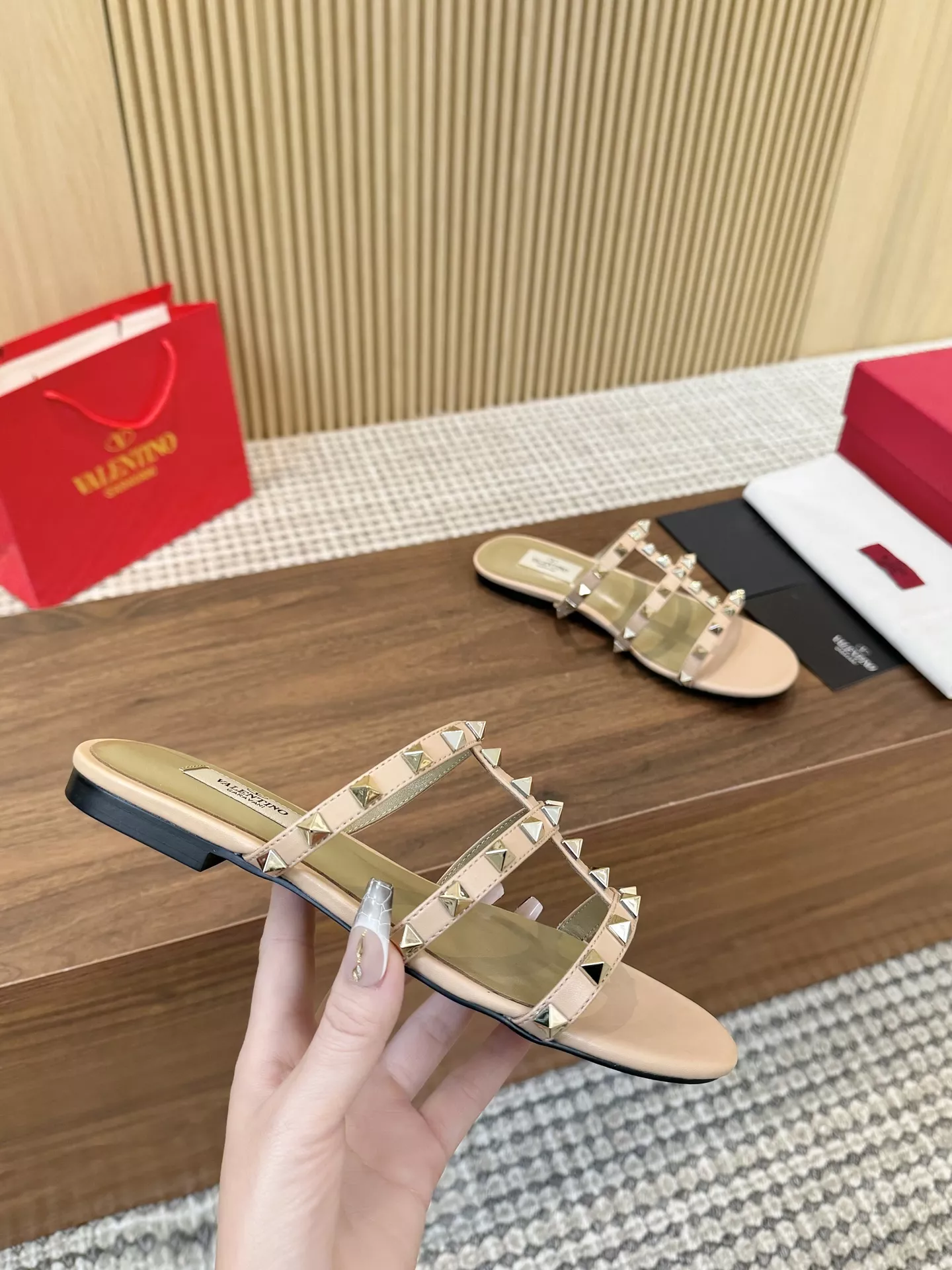 NewStyle 7046 Valentino Slippers For Women
