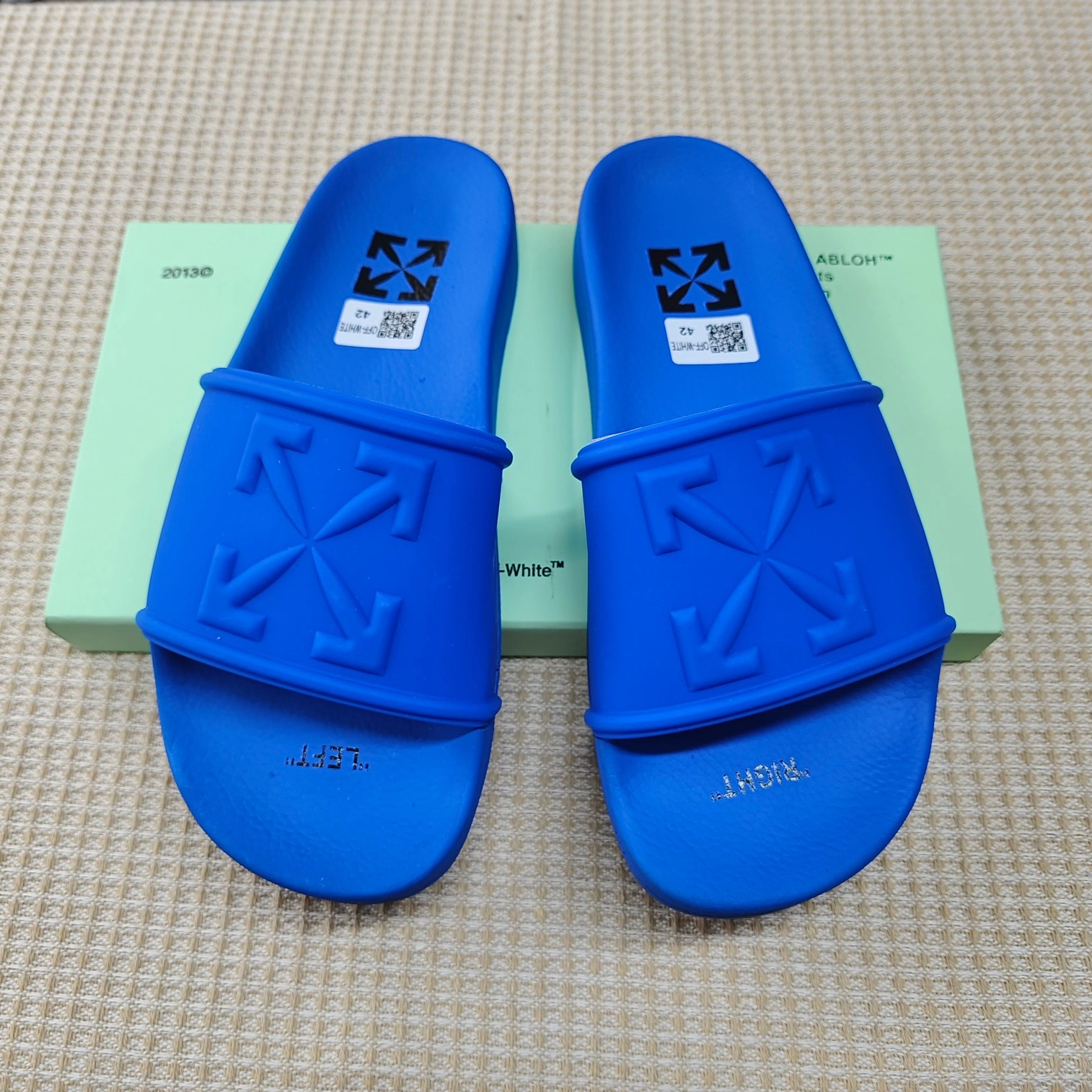 NewStyle 7250 Off-White Slippers For Men