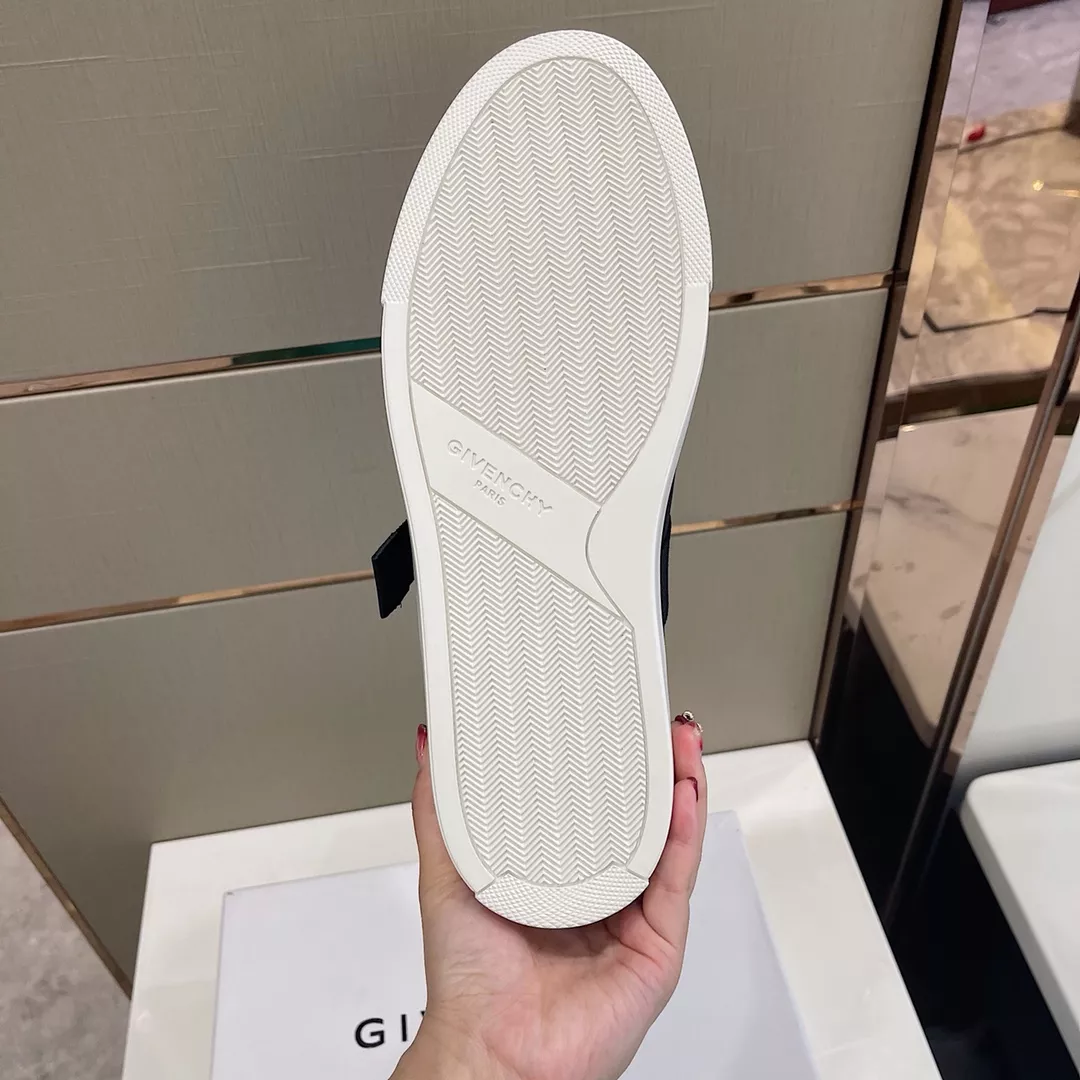 NewStyle 7450 Givenchy Casual Shoes For Men