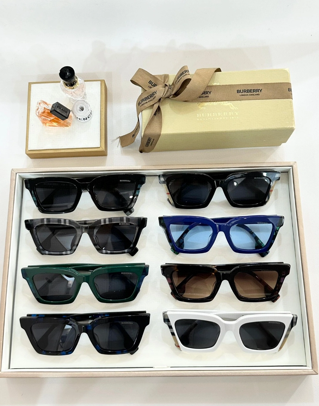 NewStyle 7734 Burberry AAA Quality Sunglasses