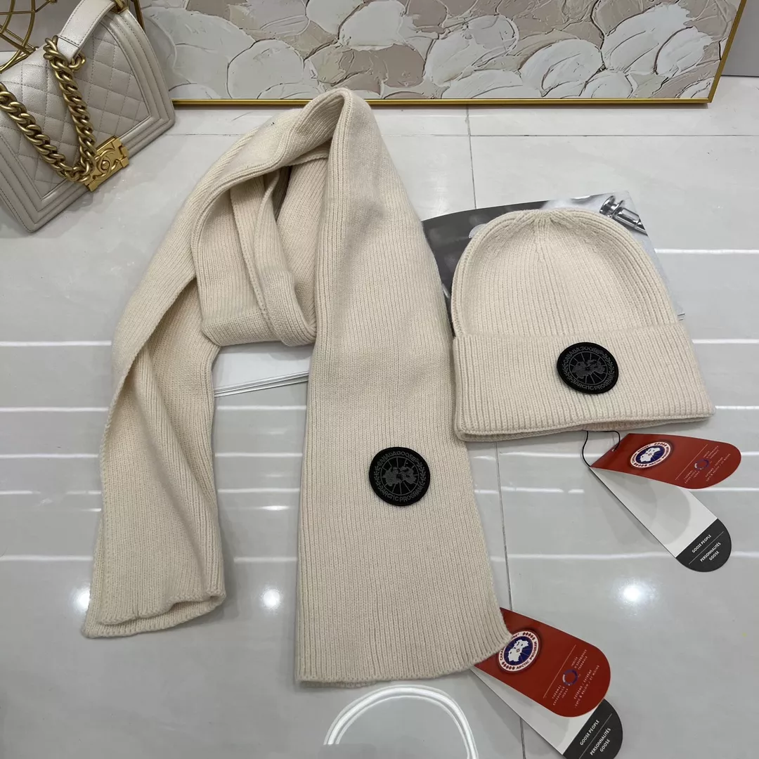 NewStyle 7745 Canada Goose Hat and Scarf Set