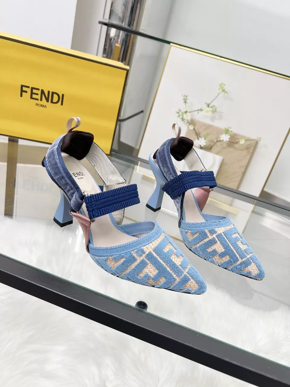 NewStyle 7787 Fendi Sandal For Women