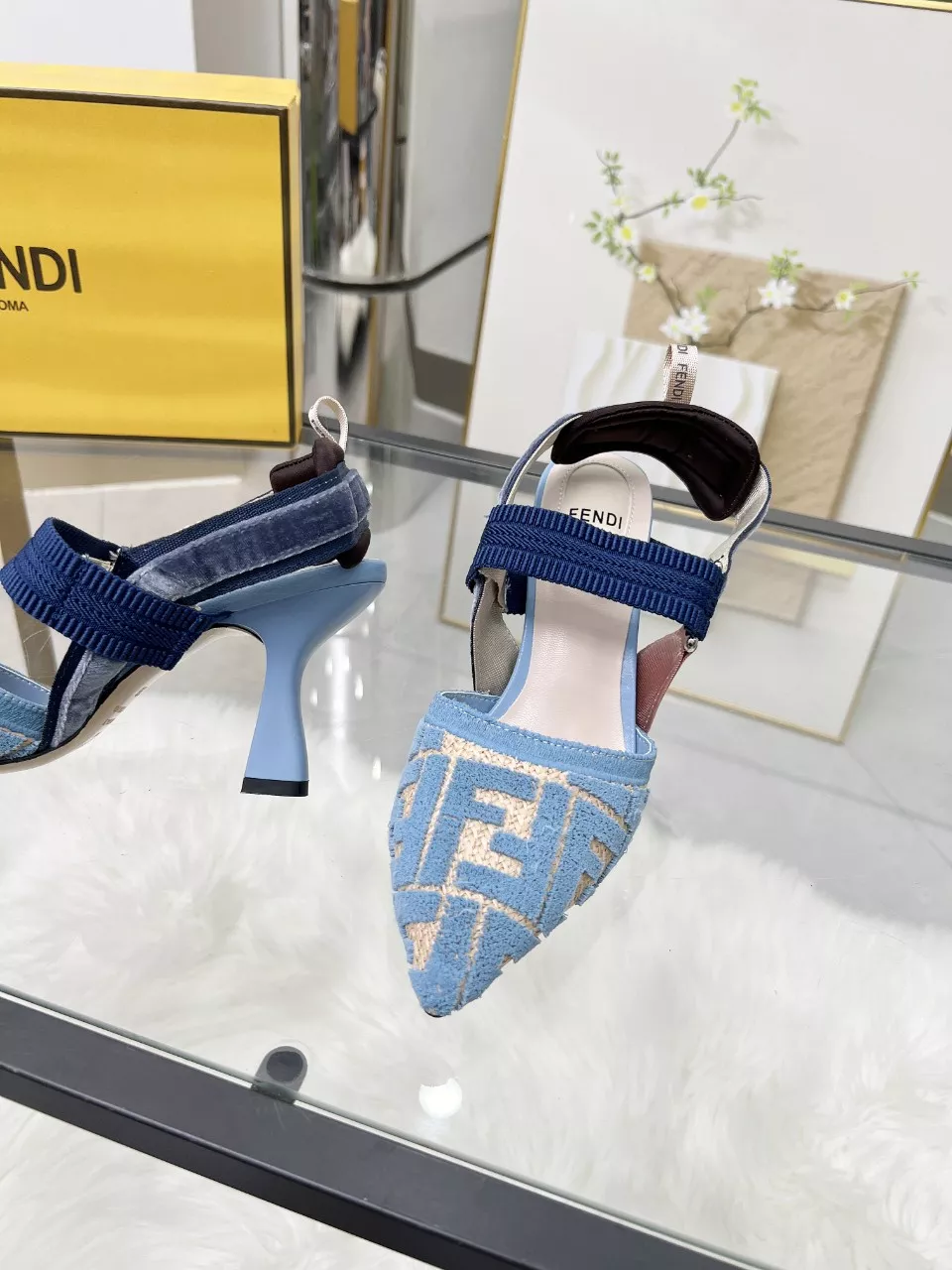 NewStyle 7787 Fendi Sandal For Women
