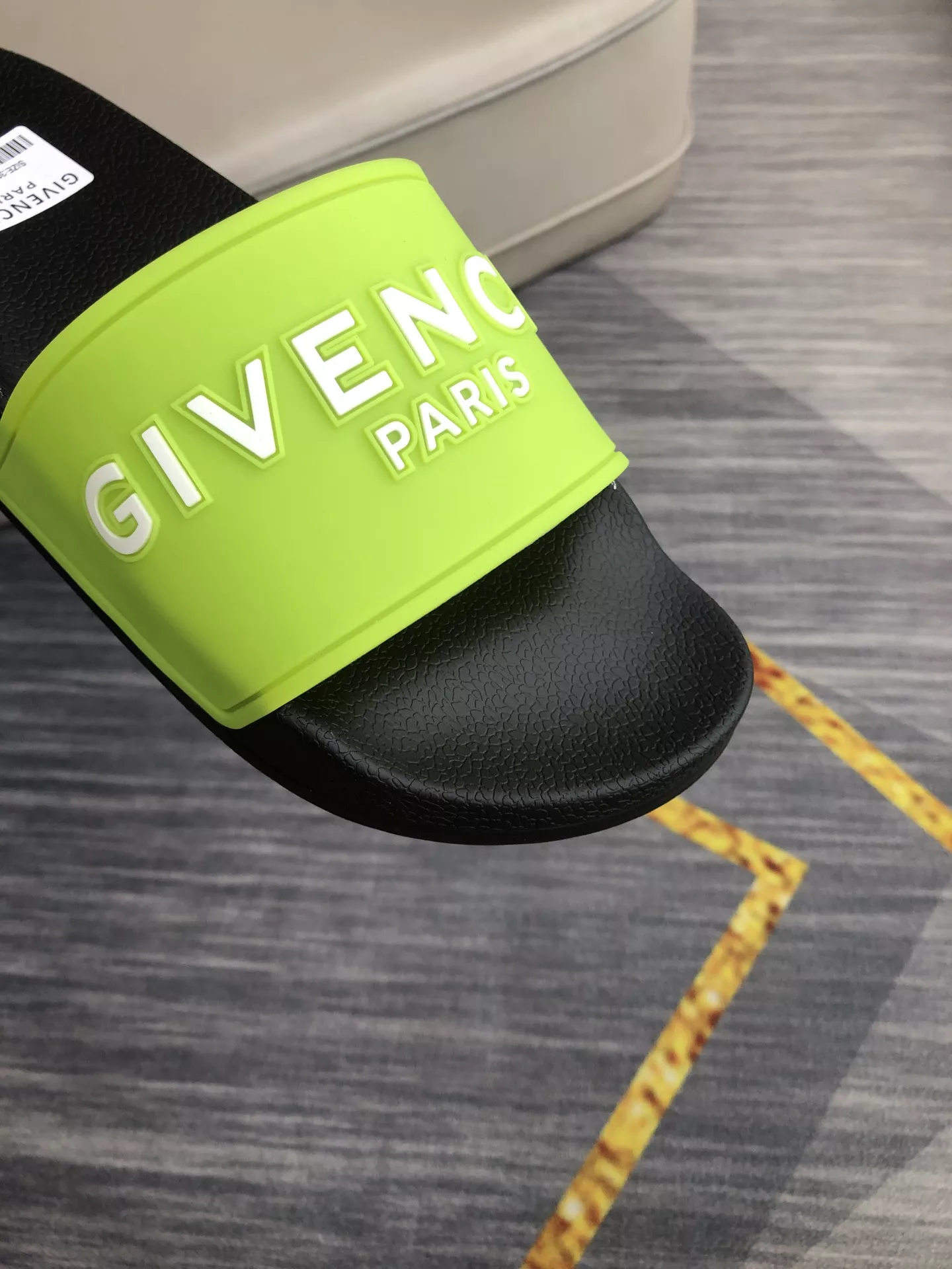 NewStyle 7862 Givenchy Slippers For Men