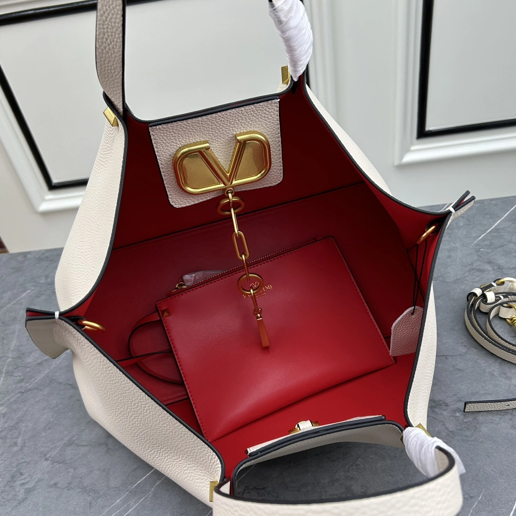 NewStyle 7998 Valentino AAA Quality Handbags For Women