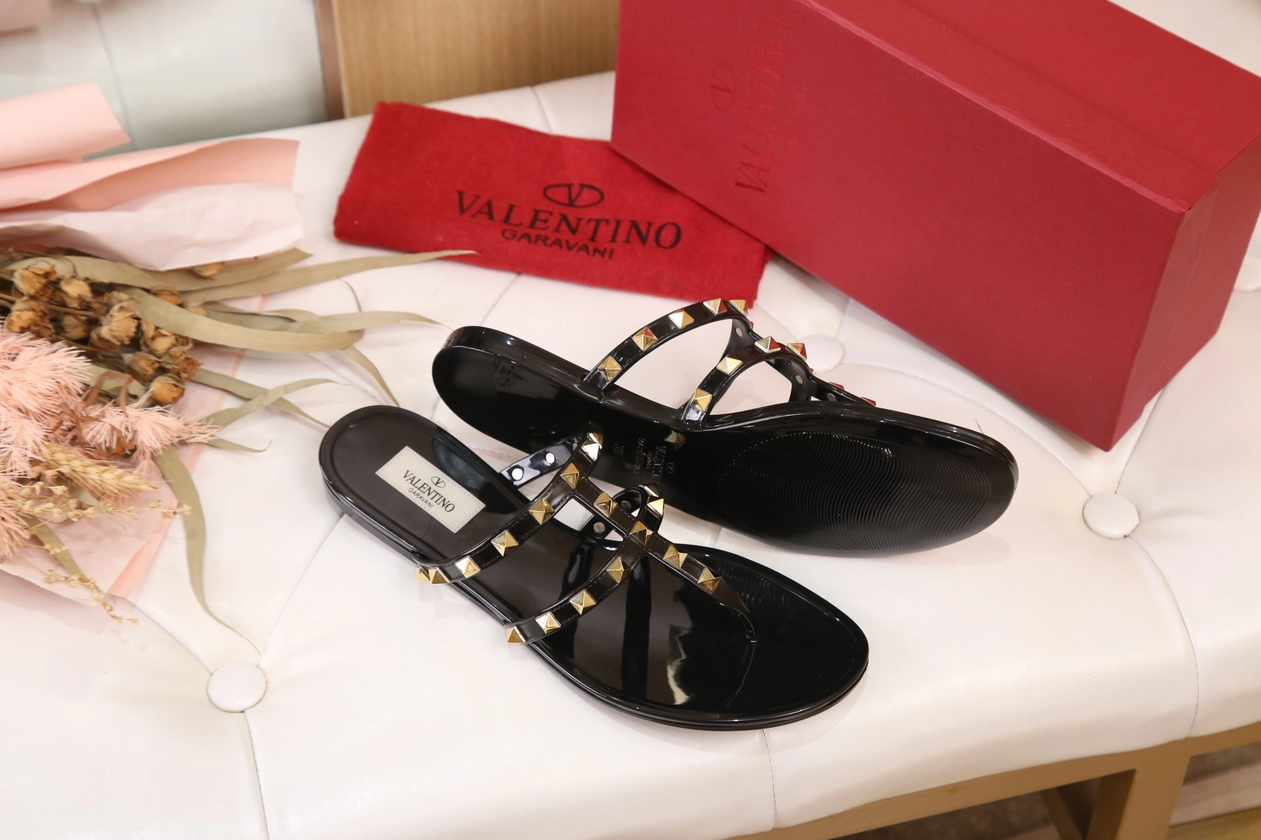 NewStyle 8066 Valentino Slippers For Women